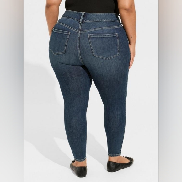 NWT Torrid High Rise Soft Jeggings - Picture 2 of 16